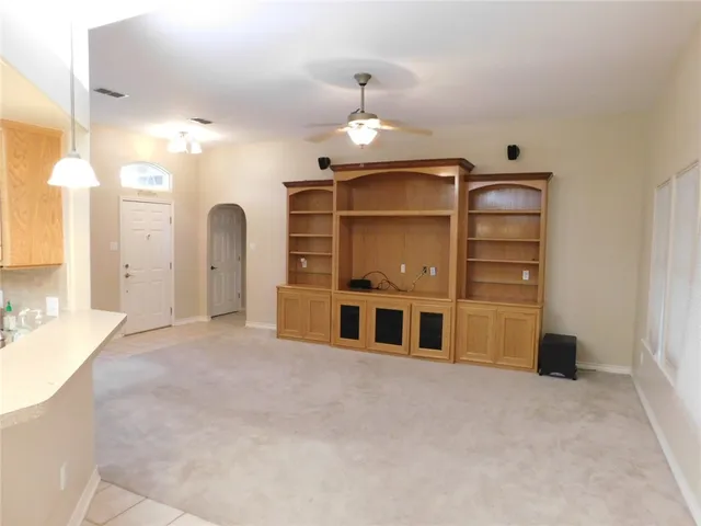 $2,100 | 3201 Nacogdoches Drive, Corpus Christi, TX 78414