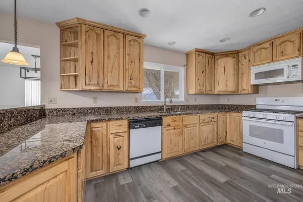 $400,000 | 1192 Southwest 12th Avenue, Ontario, OR 97914