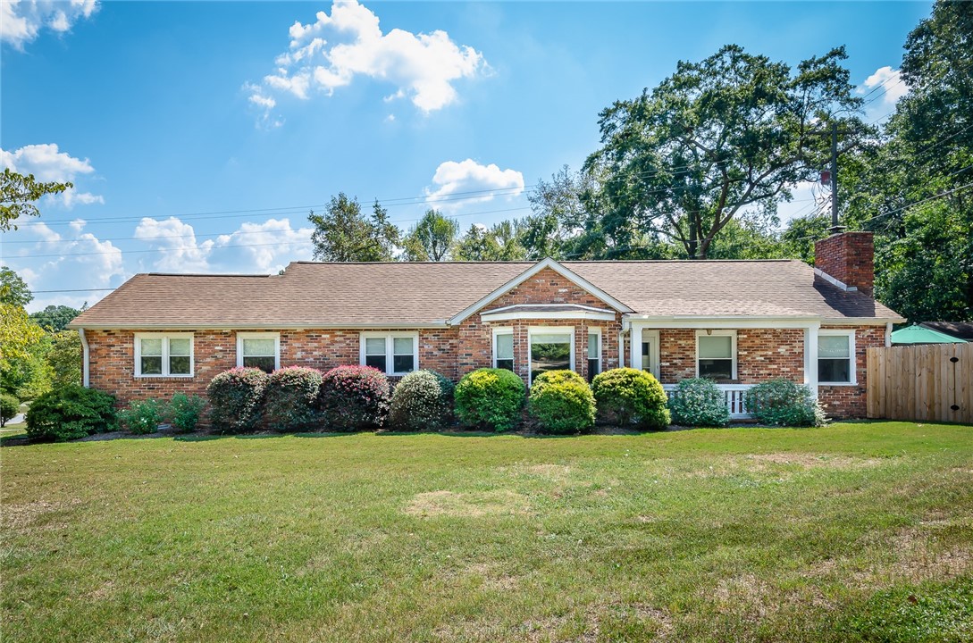 402 East Fredericks Street Anderson, SC 29621 - Photo 1 of 27 Gallery Image 1