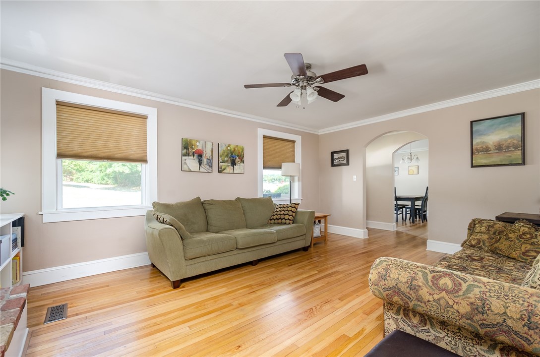 402 East Fredericks Street Anderson, SC 29621 - Photo 4 of 27 Gallery Image 4