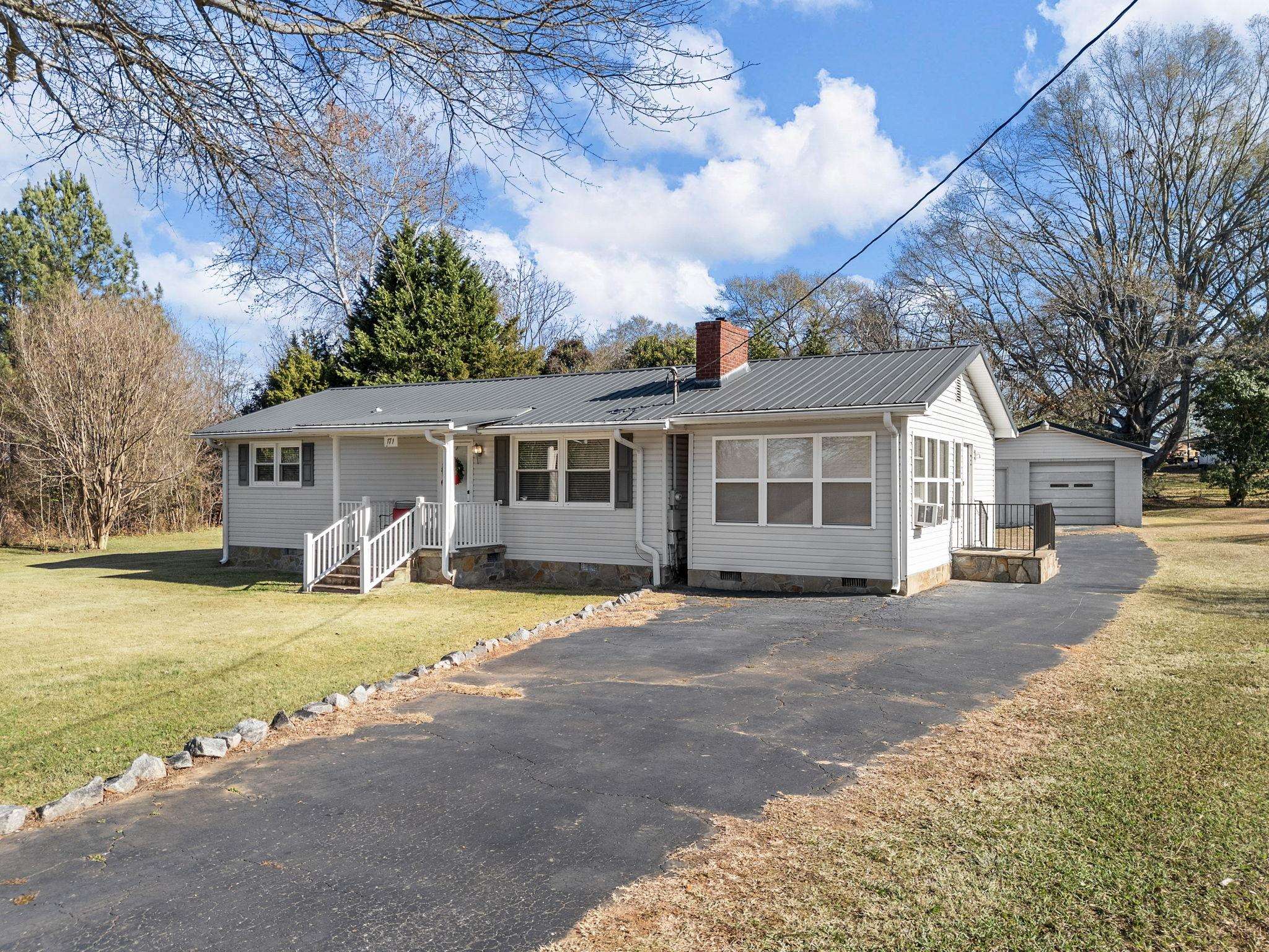 171 Barnett Road Lyman, SC 29365 - Photo 4 of 36