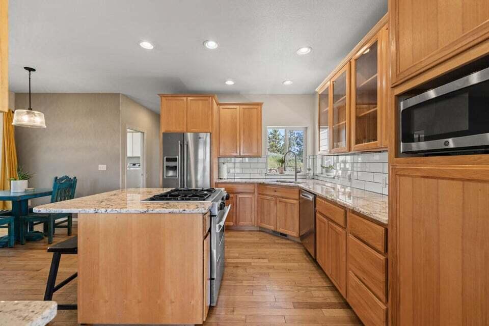 4845 Sunset Ridge Road Klamath Falls, OR 97601 - Photo 15 of 71 20240517182529710424000000-o
