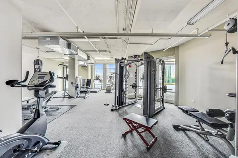 $499,500 | 437 West Division Street, Unit 303, Chicago, IL 60610