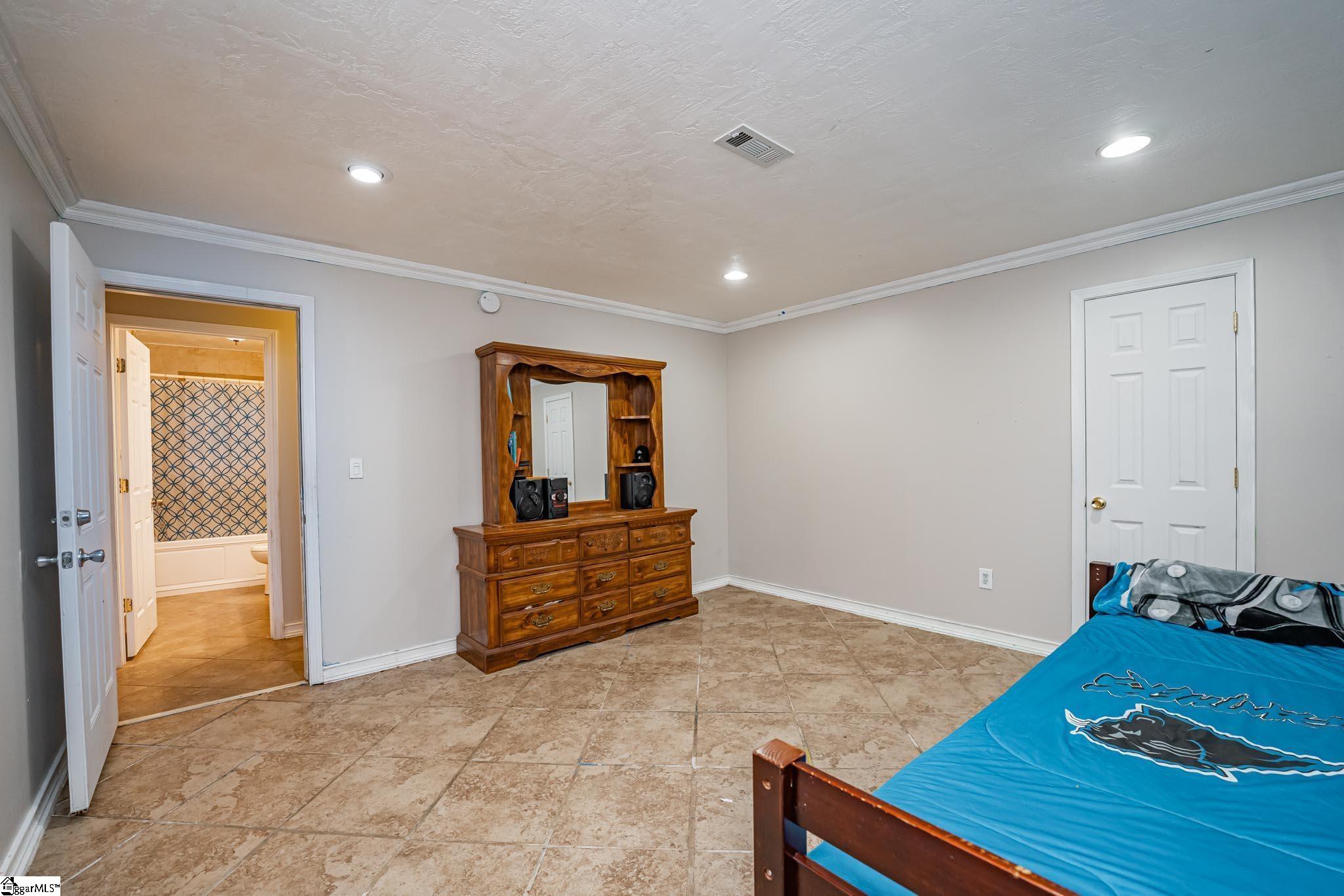 6 Devonshire Lane Greenville, SC 29617 - Photo 14 of 31