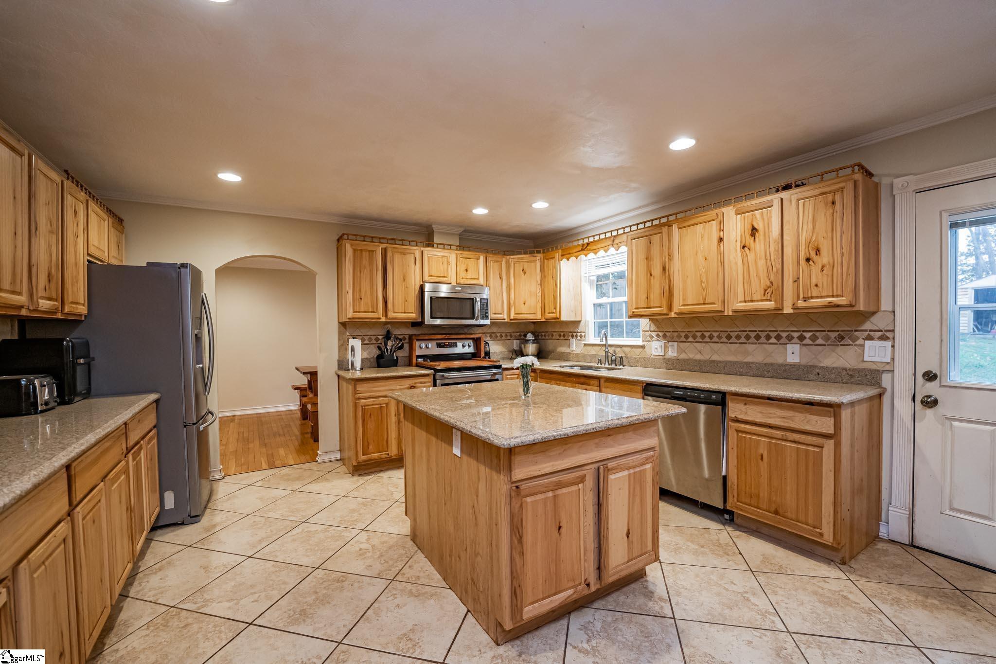 6 Devonshire Lane Greenville, SC 29617 - Photo 18 of 31