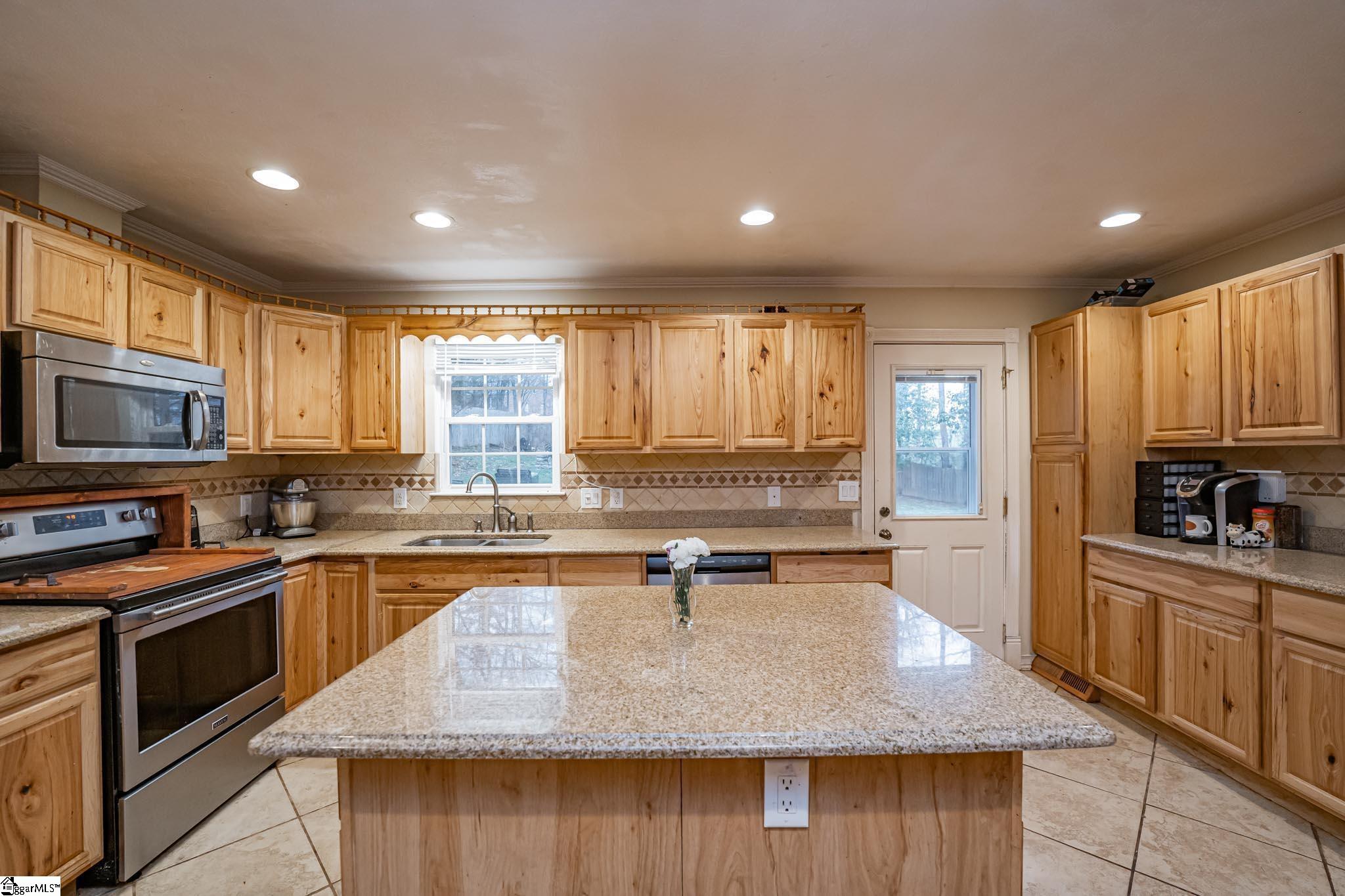 6 Devonshire Lane Greenville, SC 29617 - Photo 19 of 31