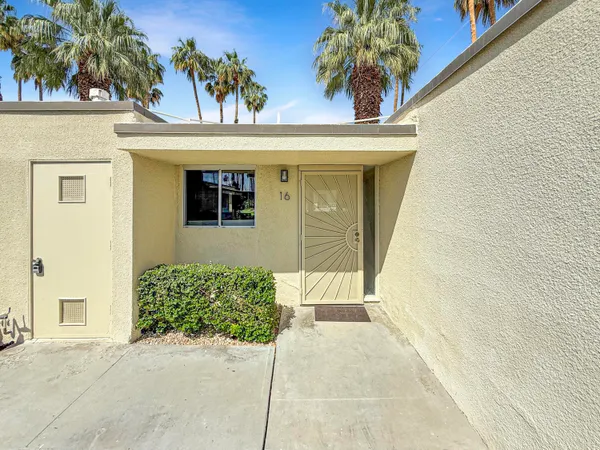 $559,000 | 1881 South Araby Drive, Unit 16, Palm Springs, CA 92264