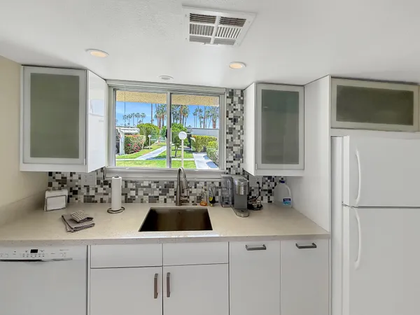 $559,000 | 1881 South Araby Drive, Unit 16, Palm Springs, CA 92264