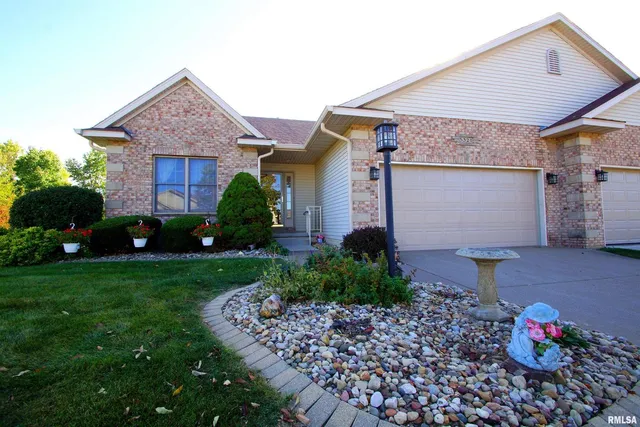 $345,000 | 5321 Friendship Drive, Davenport, IA 52804
