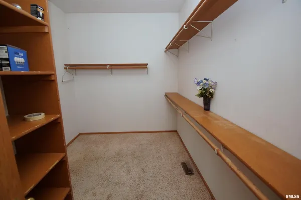 $340,000 | 5321 Friendship Drive, Davenport, IA 52804