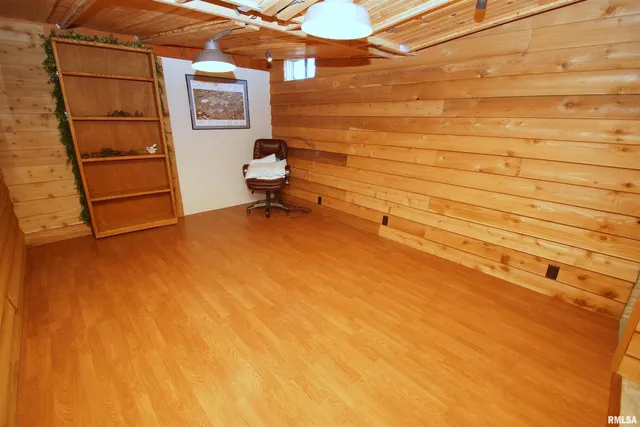 $345,000 | 5321 Friendship Drive, Davenport, IA 52804