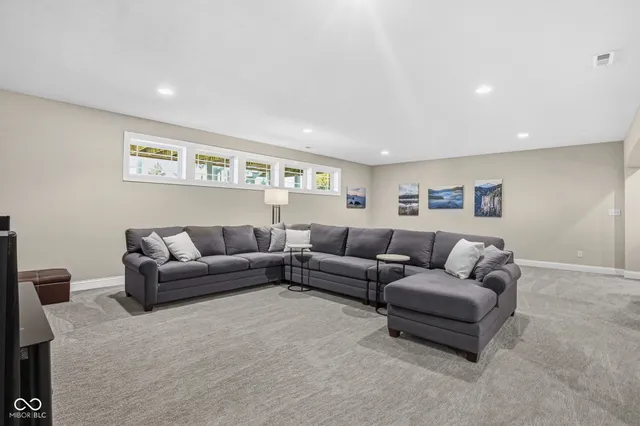 $975,000 | 18200 Lakes End Drive, Westfield, IN 46074