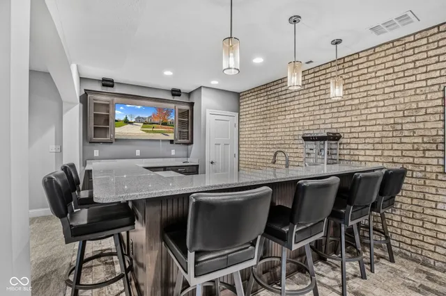 $975,000 | 18200 Lakes End Drive, Westfield, IN 46074