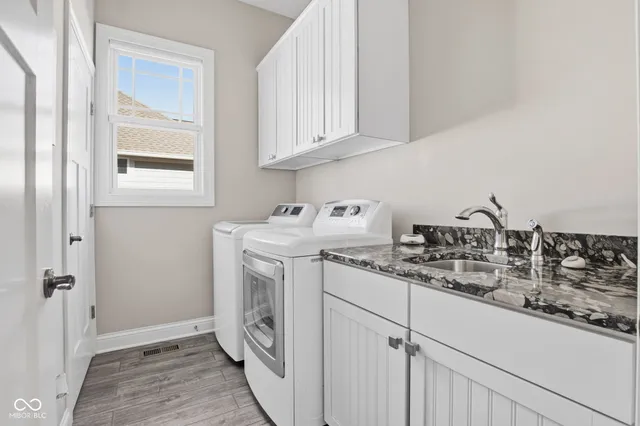 $975,000 | 18200 Lakes End Drive, Westfield, IN 46074