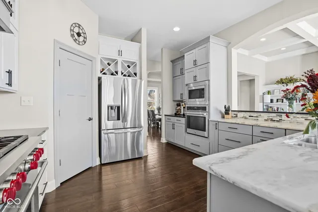 $975,000 | 18200 Lakes End Drive, Westfield, IN 46074