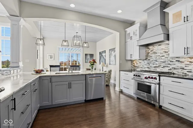 $975,000 | 18200 Lakes End Drive, Westfield, IN 46074