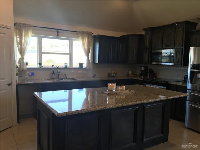 $2,000 | 7507 North 55th Lane, McAllen, TX 78573