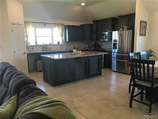 $2,000 | 7507 North 55th Lane, McAllen, TX 78573