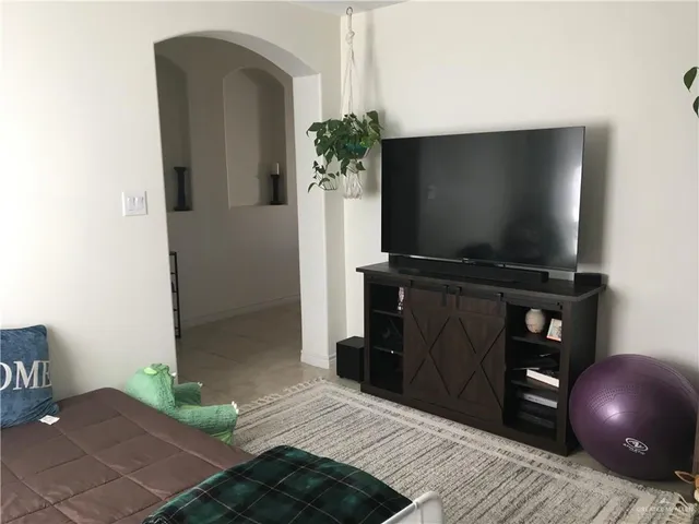 $2,000 | 7507 North 55th Lane, McAllen, TX 78573