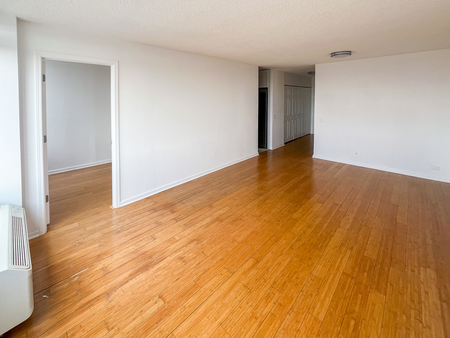 5320 North Sheridan Road, Unit 1310 Chicago, IL 60640 - Photo 4 of 15