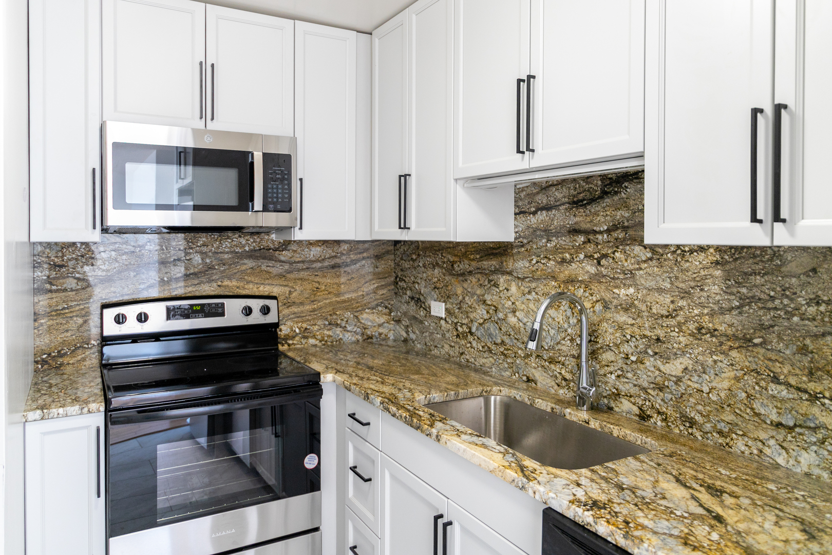 5320 North Sheridan Road, Unit 1310 Chicago, IL 60640 - Photo 8 of 15