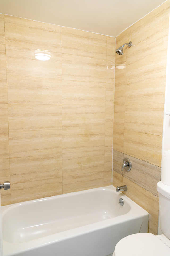 5320 North Sheridan Road, Unit 1310 Chicago, IL 60640 - Photo 10 of 15