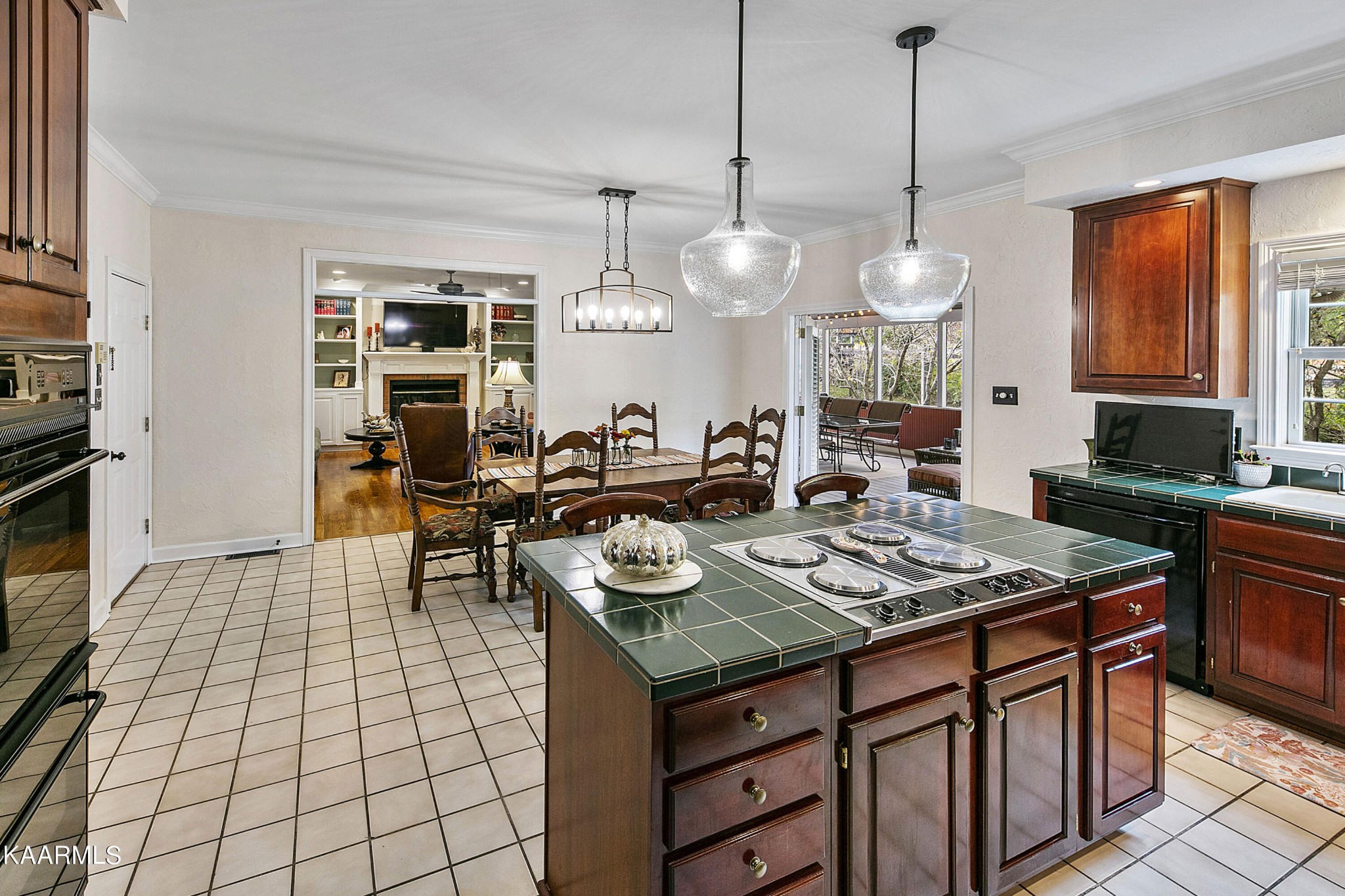 9211 Colchester Ridge Road Knoxville, TN 37922 - Photo 9 of 43 Gallery Image 9