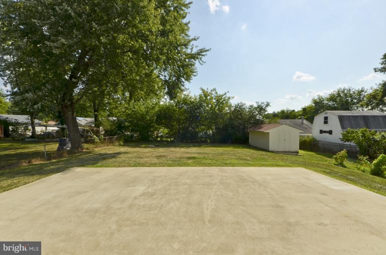 223 West Ash Road Sterling, VA 20164 - Photo 1 of 27 Exterior (General)