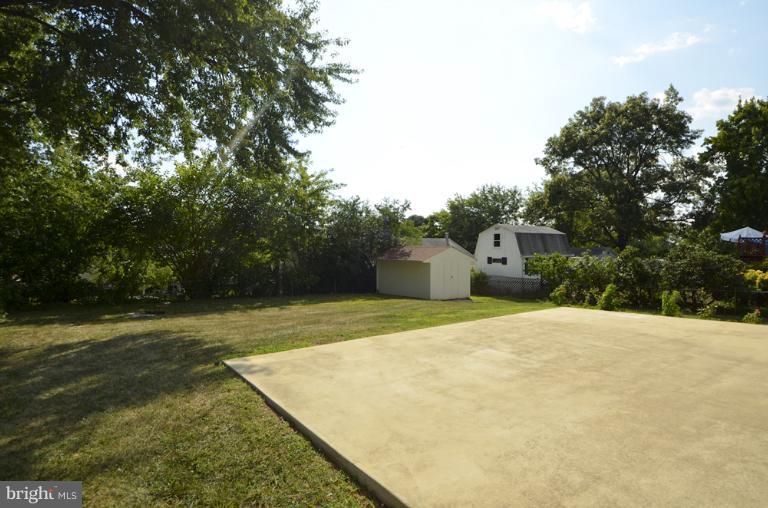 223 West Ash Road Sterling, VA 20164 - Photo 2 of 27 Exterior (General)