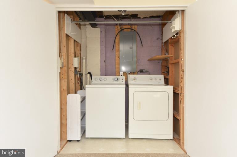 223 West Ash Road Sterling, VA 20164 - Photo 17 of 27 Laundry