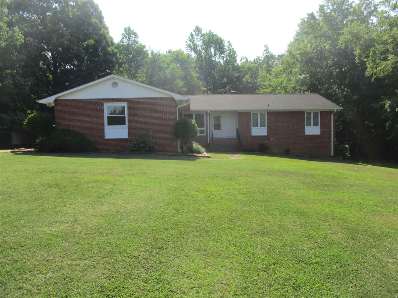 102 Wimbleton Road Union, SC 29379 - Photo 1 of 26