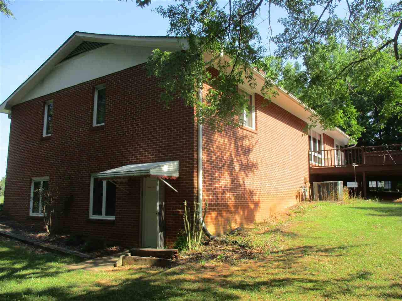 102 Wimbleton Road Union, SC 29379 - Photo 23 of 26