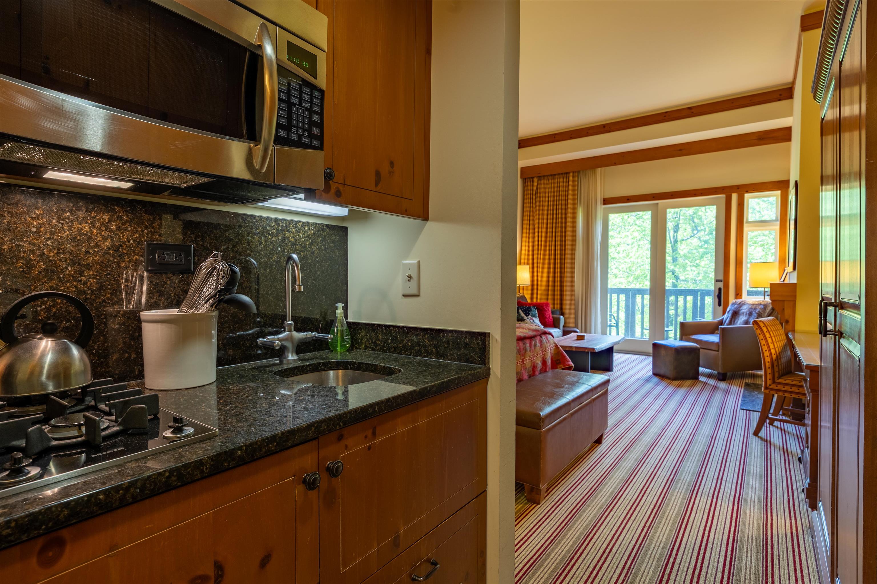 7412 Mountain Road, Unit 1123 Stowe, VT 05672 - Photo 9 of 12 Gallery Image 9