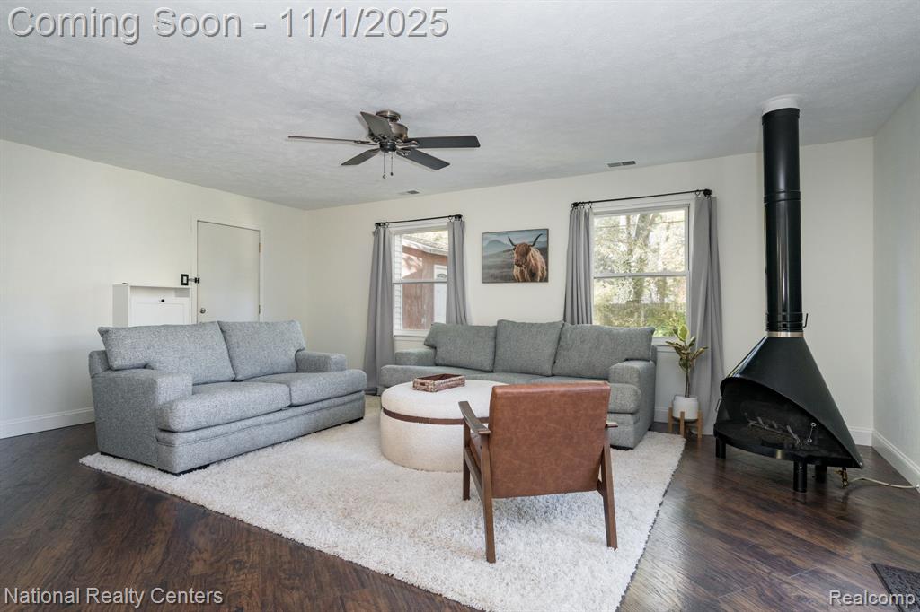 3748 Minton Road Lake Orion, MI 48359 - Photo 18 of 37 Gallery Image 18
