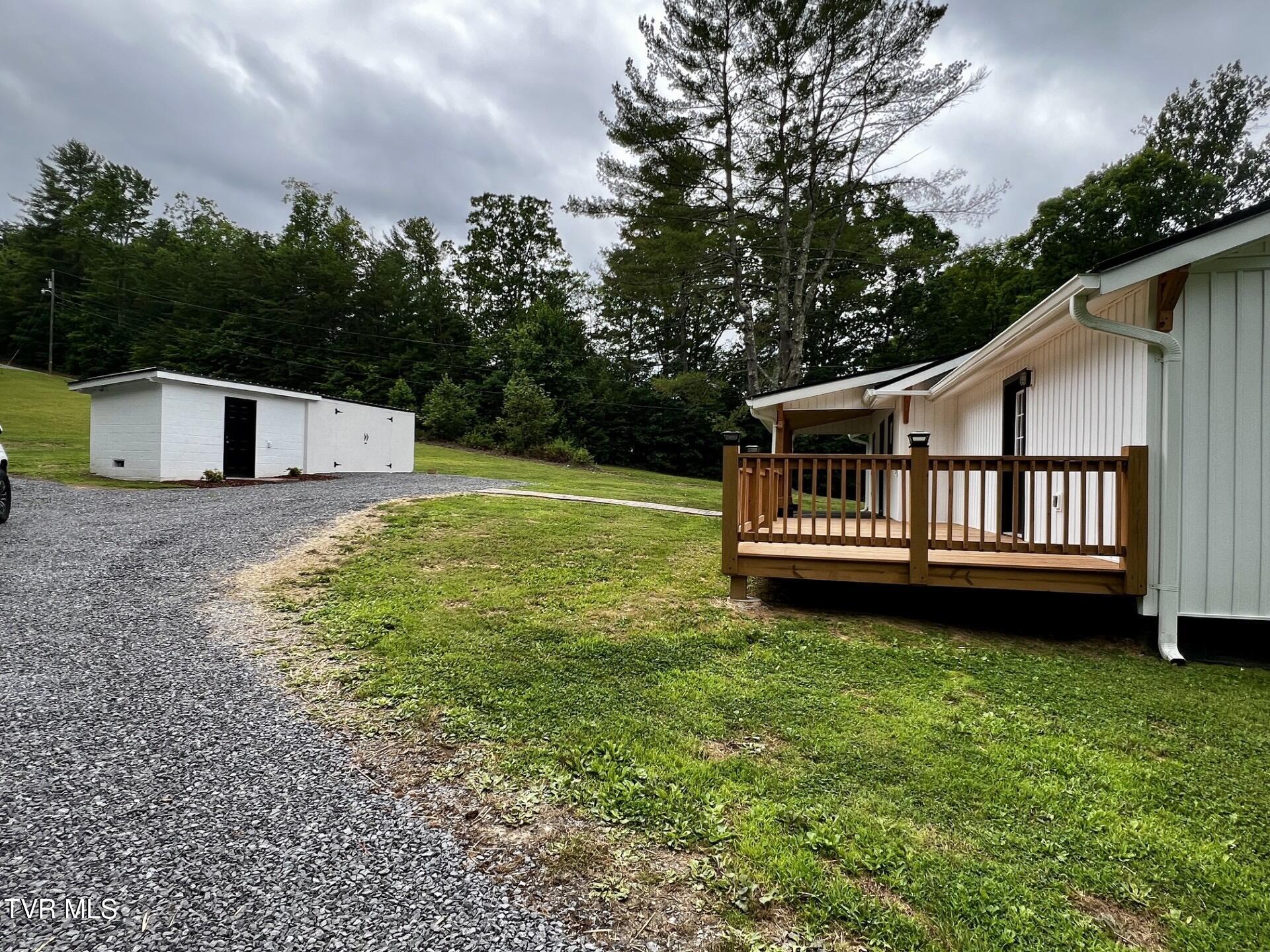 437 Turner Road Bluff City, TN 37618 - Photo 36 of 38 94BC2F49-EA1F-498A-B1B3-98EE57218DBF
