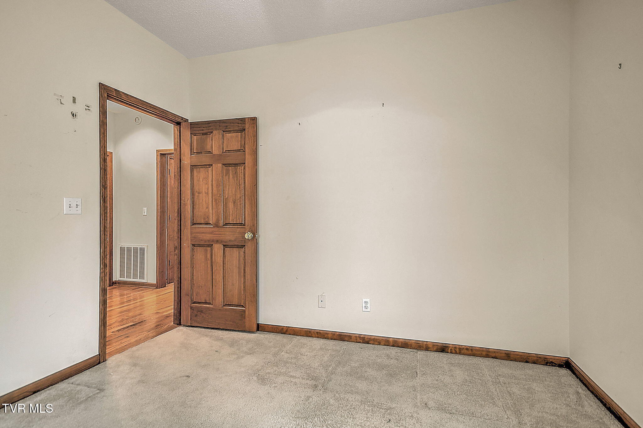 171 Rosecliff Drive Fall Branch, TN 37656 - Photo 35 of 57 35-web-or-mls-Rosecliff GC-35