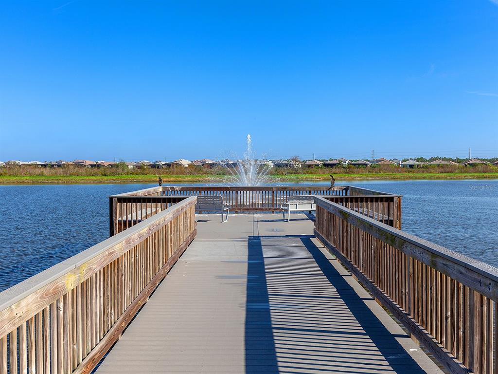 7857 Redonda Loop Lakewood Ranch, FL 34202 - Photo 39 of 51 a view of city and ocean view
