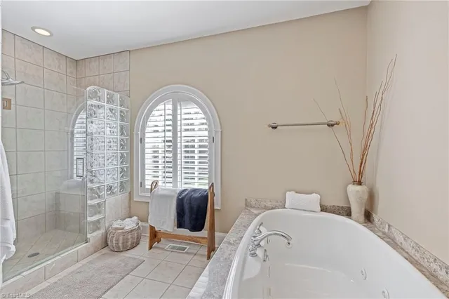 $674,900 | 2908 Maggie Court, High Point, NC 27262