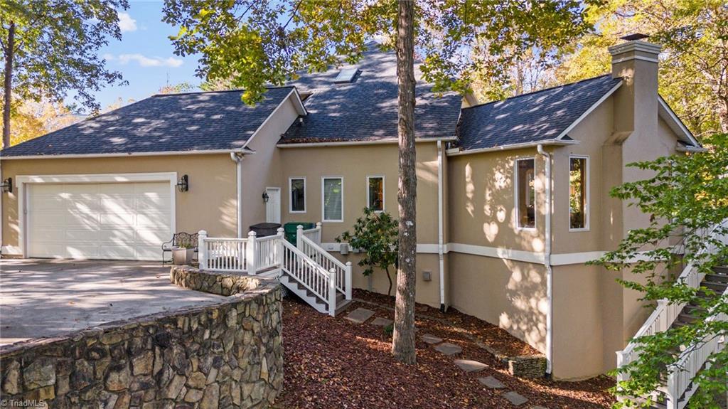 2908 Maggie Court High Point, NC 27262 - Photo 6 of 48