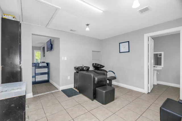 $1,300 | 10041 Fulton Street, Houston, TX 77076