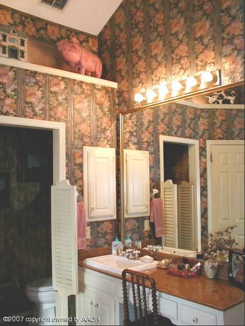 4106 Stony Point Amarillo, TX 79121 - Photo 8 of 13 Master Bath