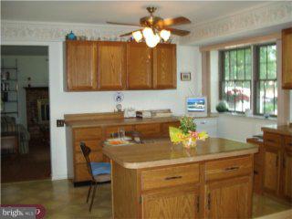 27 Timber Road Horsham, PA 19044 - Photo 2 of 5 Gallery Image 2