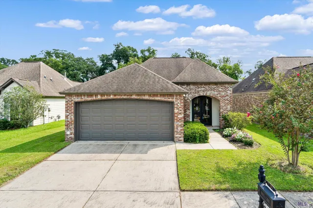 $2,400 | 7703 Ibiza Drive, Baton Rouge, LA 70820
