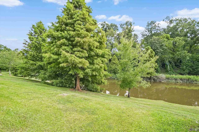 $2,400 | 7703 Ibiza Drive, Baton Rouge, LA 70820