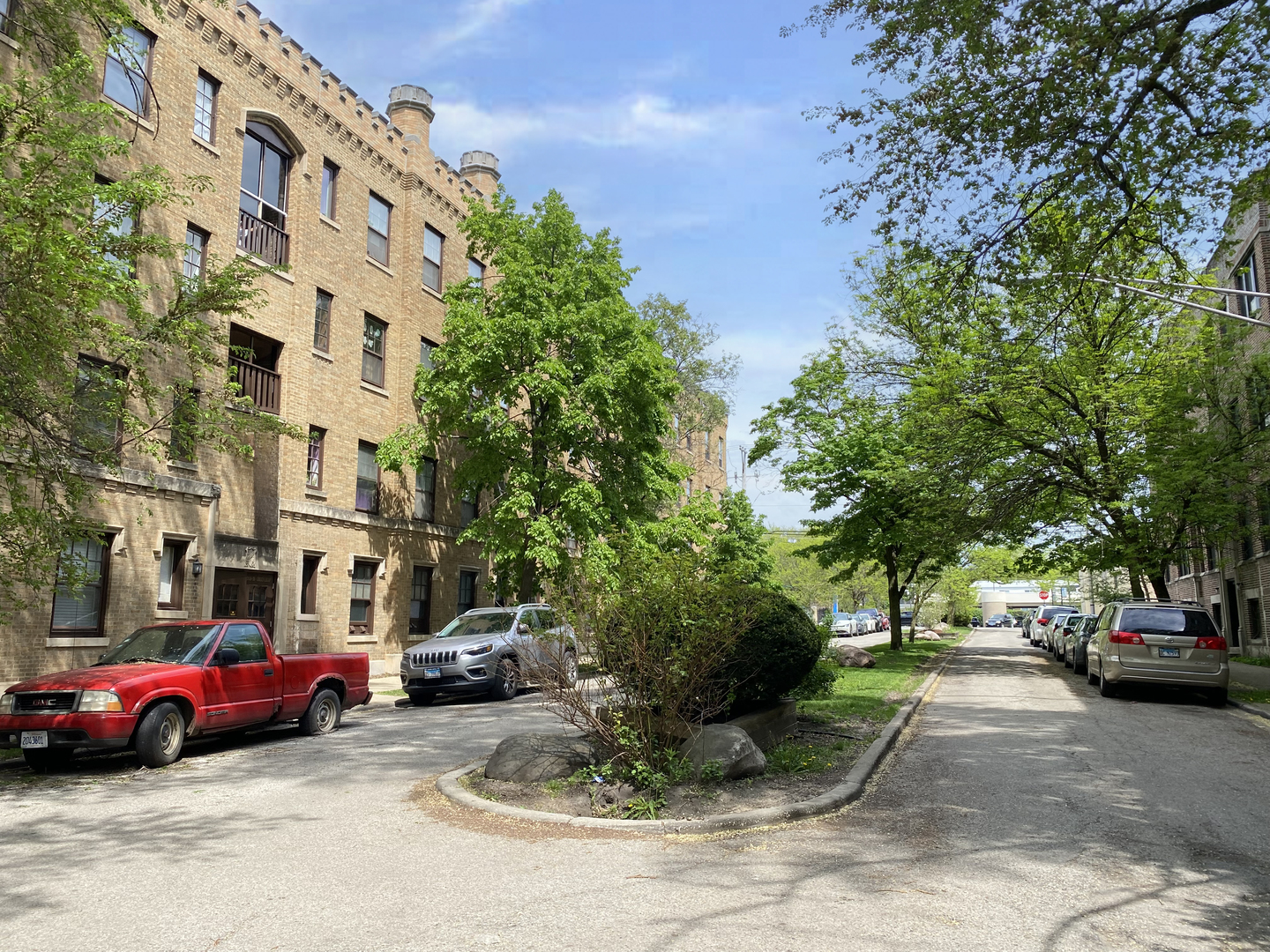 2422 West Greenleaf Avenue, Unit 1 Chicago, IL 60645 - Photo 27 of 28