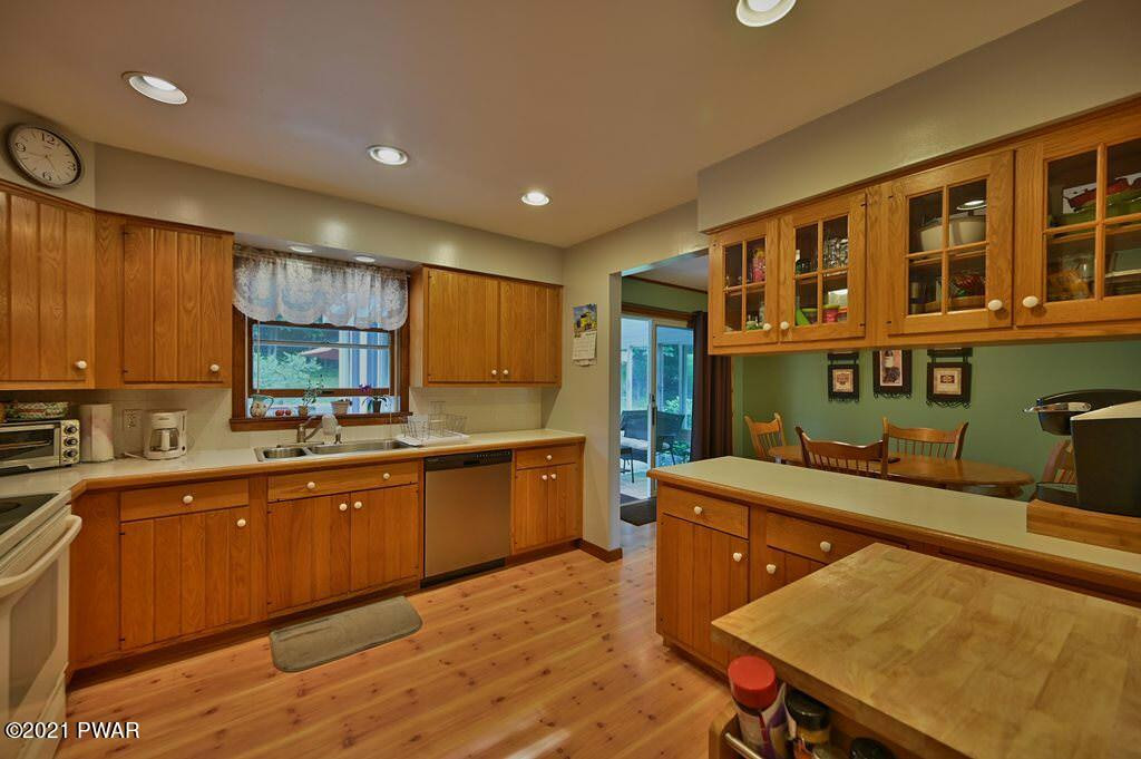 205 Spring Hill Road Honesdale, PA 18431 - Photo 16 of 88 Kitchen