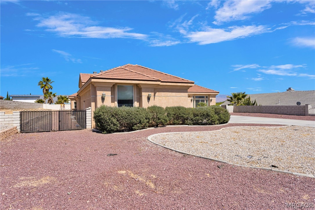 16233 Ridge View Drive Apple Valley, CA 92307 - Photo 2 of 60