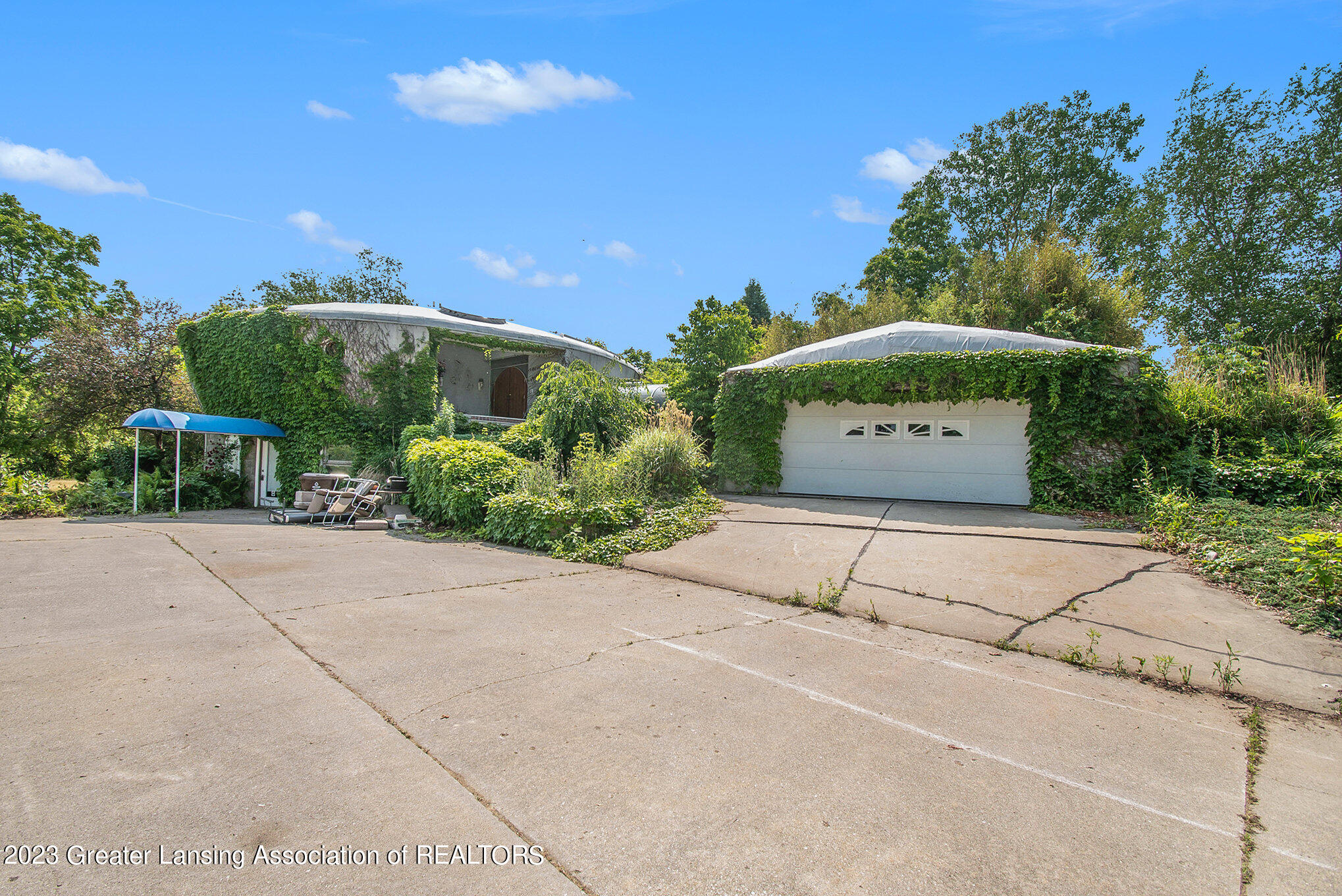 1633 East Clark Road Lansing, MI 48906 - Photo 5 of 41 005_ndp4596