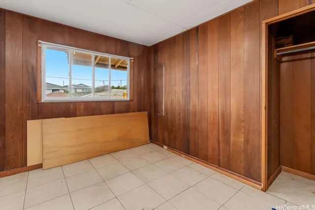 $1,275,000 | 2548 North School Street, Honolulu, HI 96819