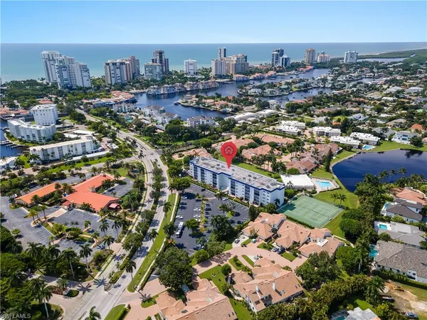 $6,000 | 555 Park Shore Drive, Unit B513, Naples, FL 34103